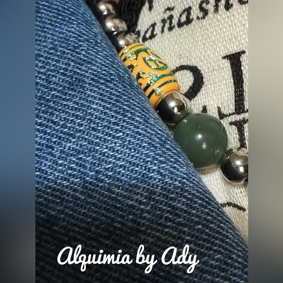 Green and Silver Beaded Necklace aventurine - Picture 2 of 5